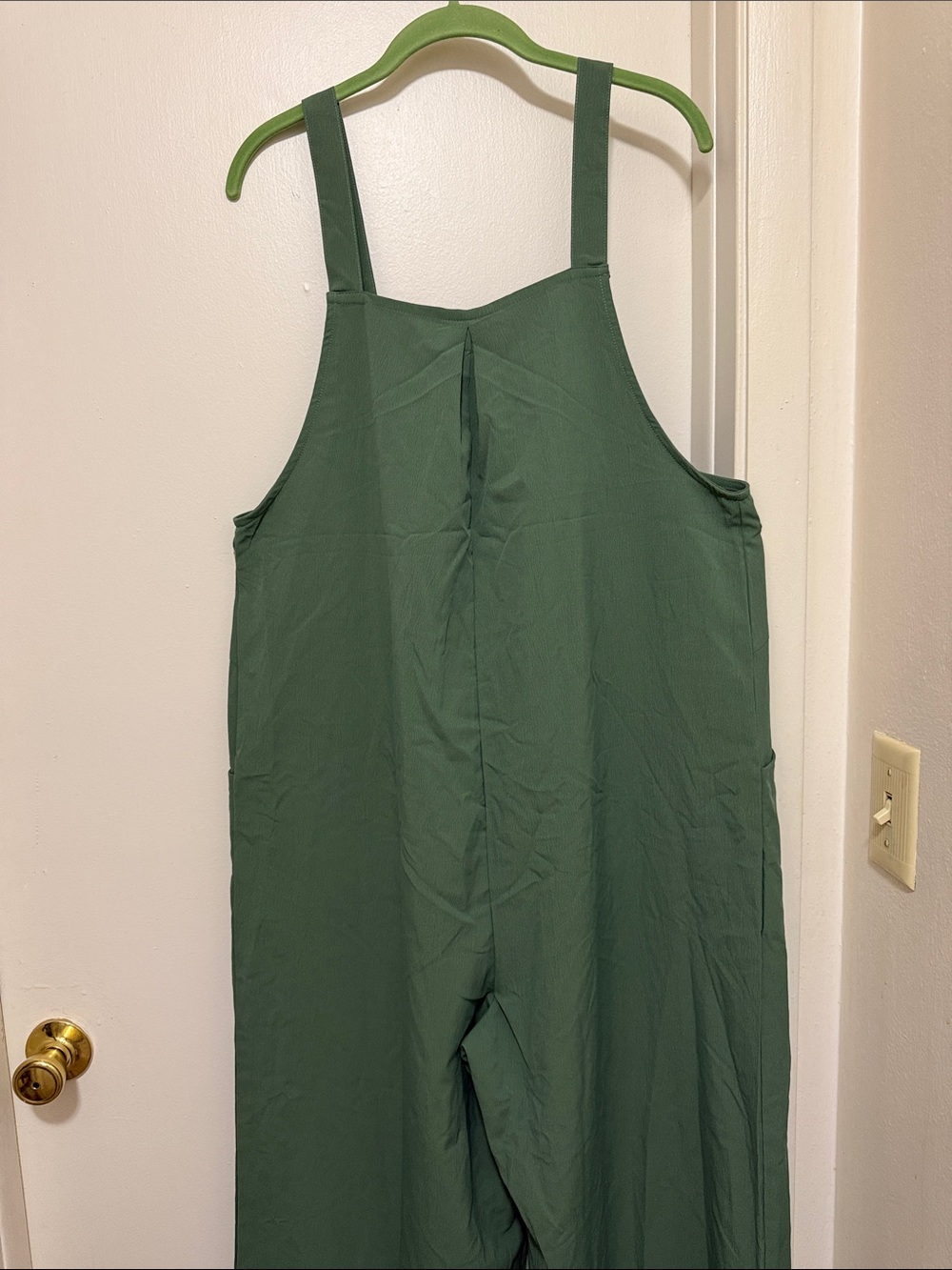 Forest Green Wide-Leg Overall Jumpsuit with Front Bib - Picture 4 of 4